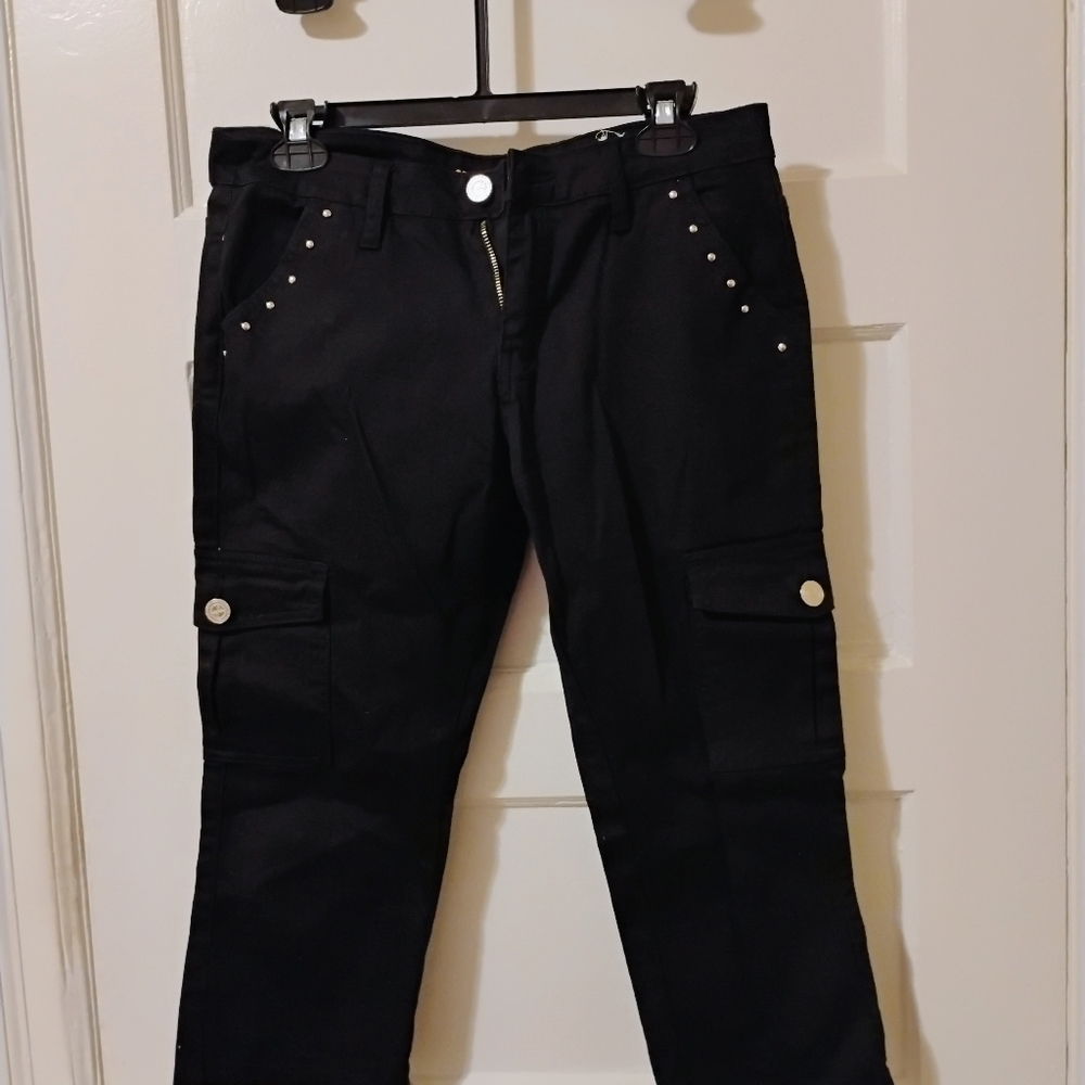 Black Capri Jeans With Stud Accents